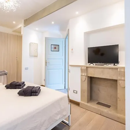 Luxury Apartment Centro - Freedom Gli Artisti * Bolonya