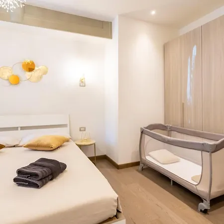 Luxury Apartment Centro - Freedom Gli Artisti * Bolonya